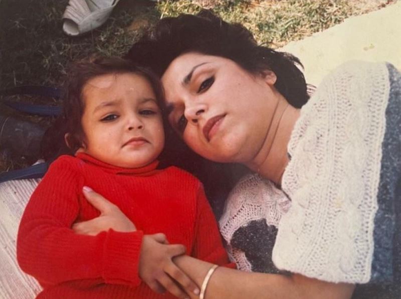 A childhood image of Ira Dubey with her mother