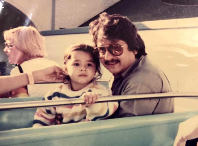 Childhood picture of Nayaab Udhas with her father