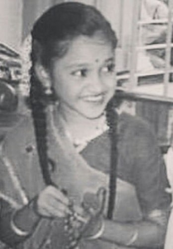 Disha Vakani's childhood picture