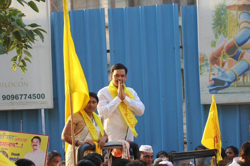 Ganpat Gaikwad in an election rally during 2014 Maharashtra Legislative Assembly Elections