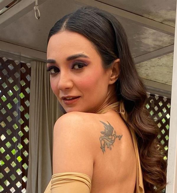 Ira Dubey's tattoo on her back