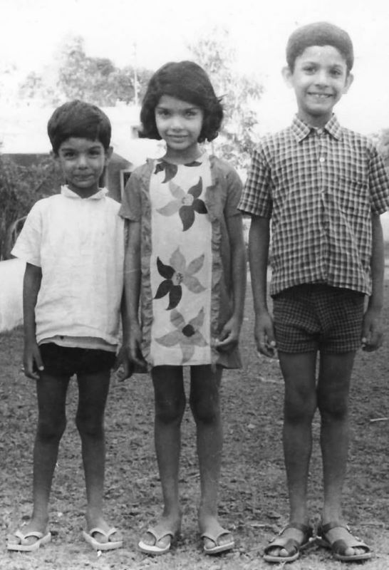 Jayant Sinha (tallest) with his siblings