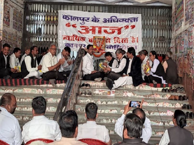 Lawyers from the Kanpur Bar Association during a strike. A bench with Chief justice Pritinker Diwaker charged the lawyers on strike with contempt of court