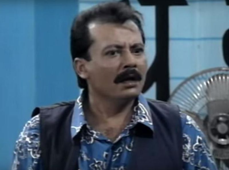Pankaj Kapur in a still from the TV sitcom titled 'Zabaan Sambhalke' (1993)