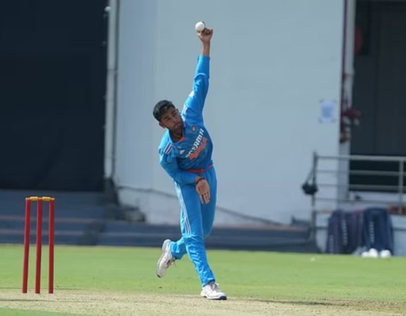 Saumy Pandey while bowling during a cricket match