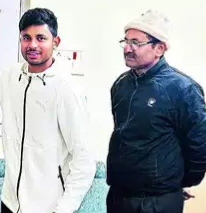 Saumy Pandey with his father