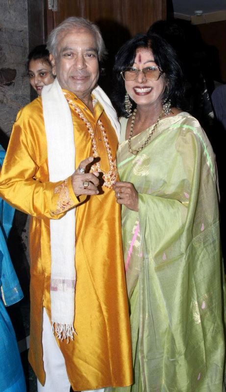 Shovana Narayan with her Guru, Pandit Birju Maharaj