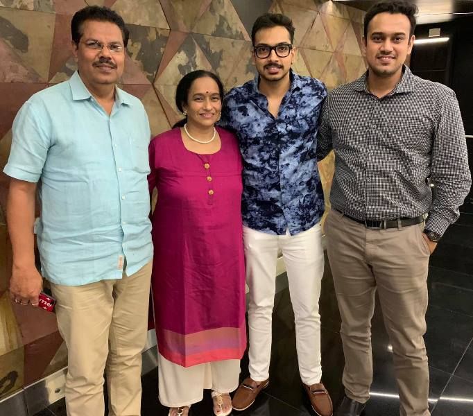 Shreyas Puranik with his parents and brother
