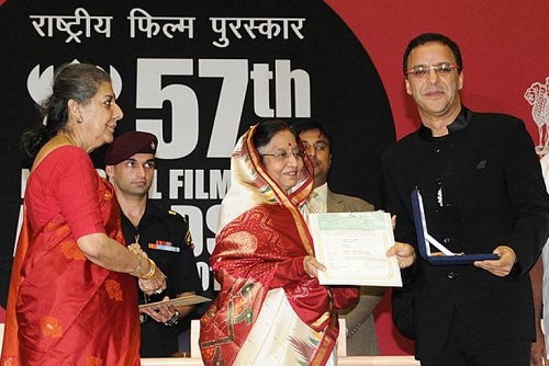 Vidhu Vinod Chopra receiving the National Award