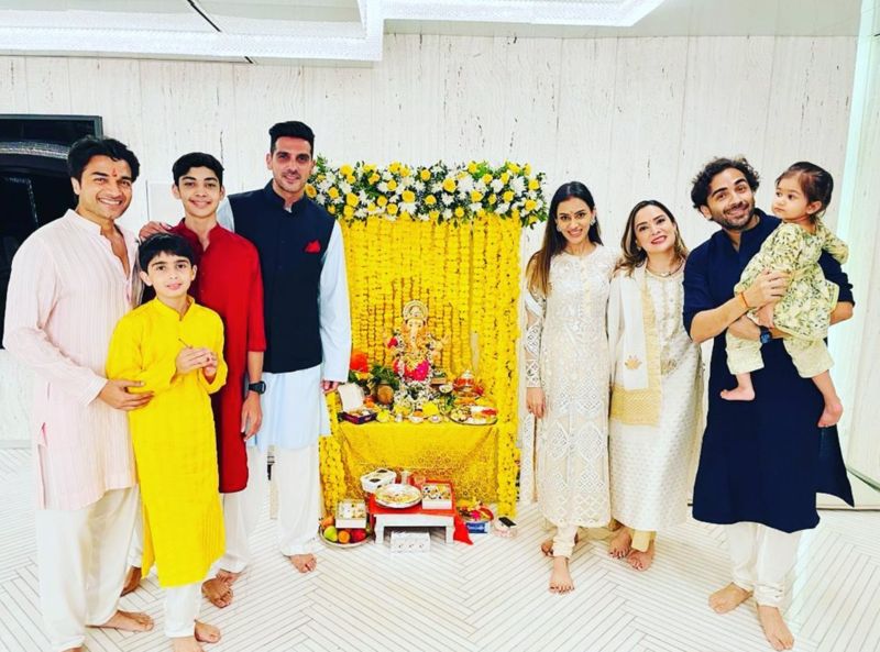 Zayed Khan (fourth from left) celebrating Ganesh Chaturthi at his home in Mumbai