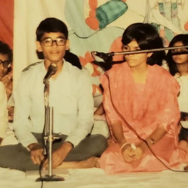 A childhood picture of Vandana Vishwas with her brother. They are singing a 'bhajan' in a temple on the occassion of Janmashtmi